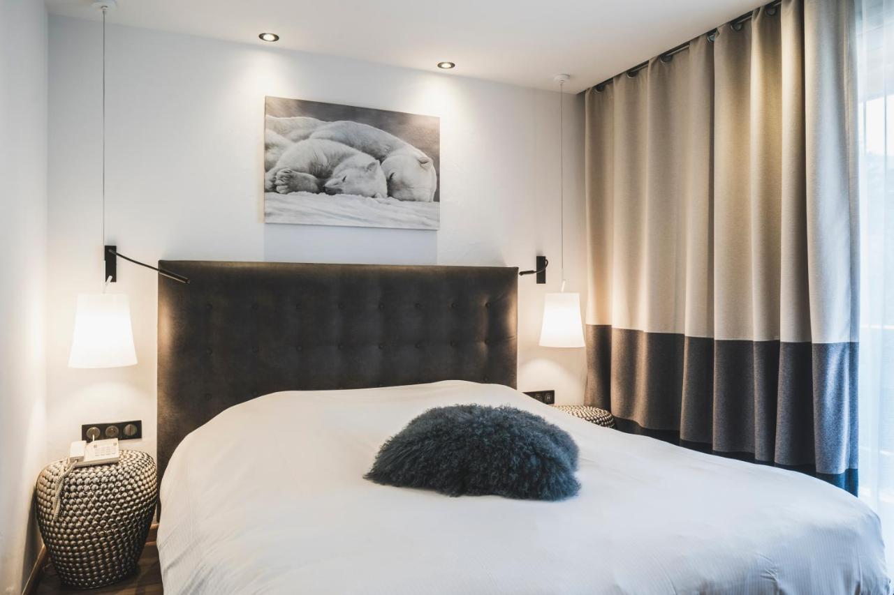 Hotel Les Melezes เลส์เดอซาลป์ ภายนอก รูปภาพ