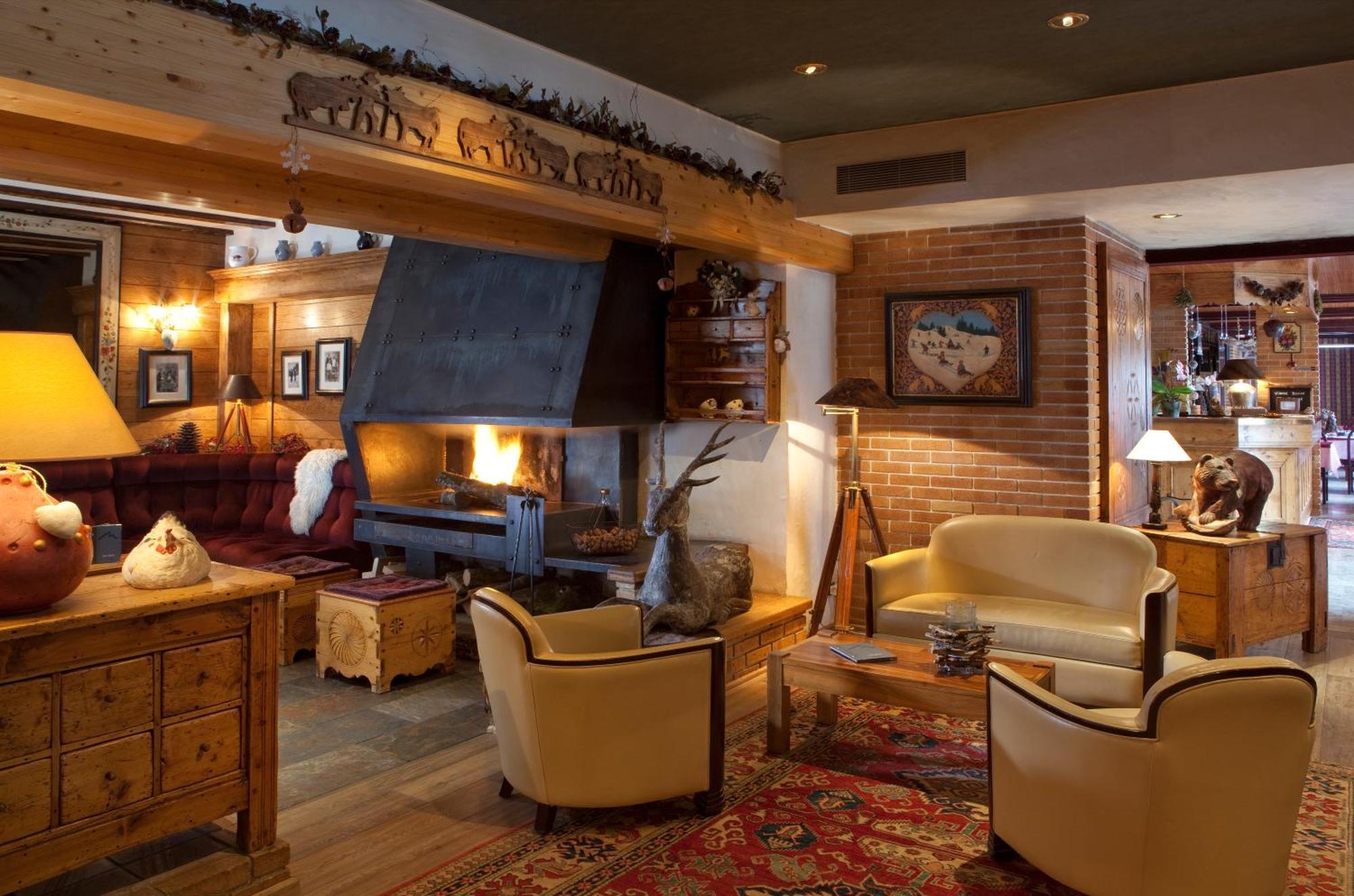 Hotel Les Melezes เลส์เดอซาลป์ ภายนอก รูปภาพ